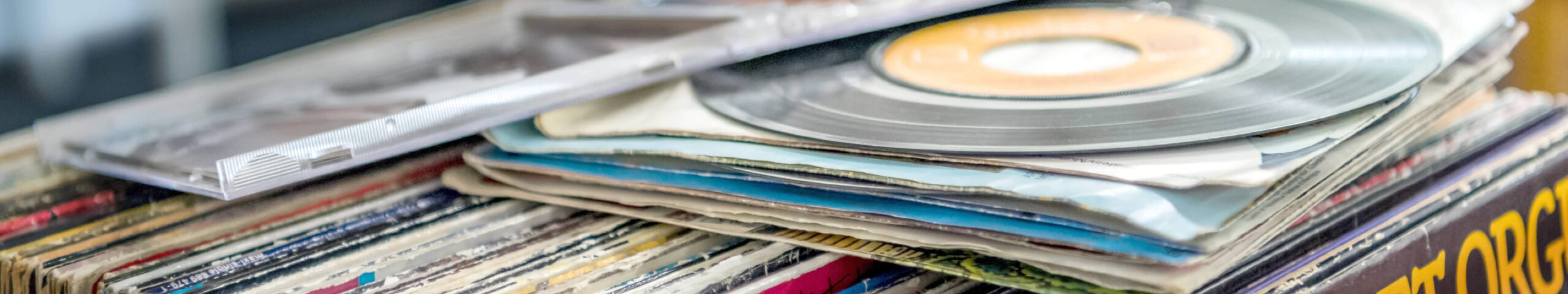 Stilbruch-Second-Hand-Gebraucht-Waren-Kaufhaus-Schallplatten-Venyl-Singles-Verkauf-DSC_6996